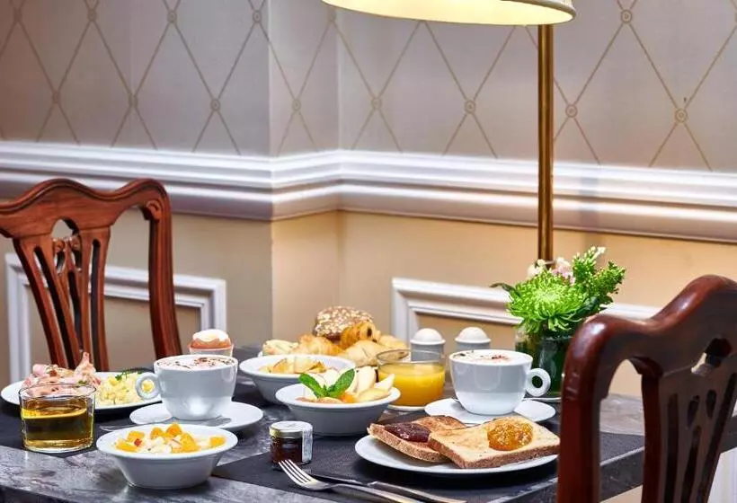 Fotos del hotel Hôtel Georges Vi:  17