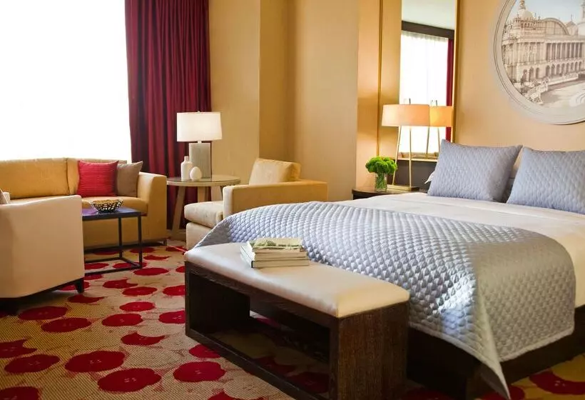 Royal Sonesta Chicago River North
