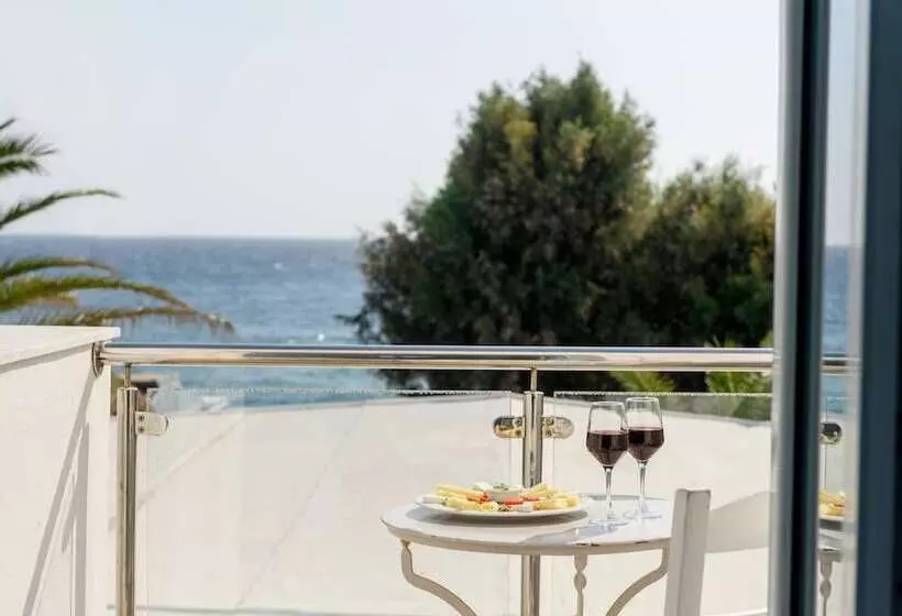 Fotos del hotel Alesahne Beach:  22