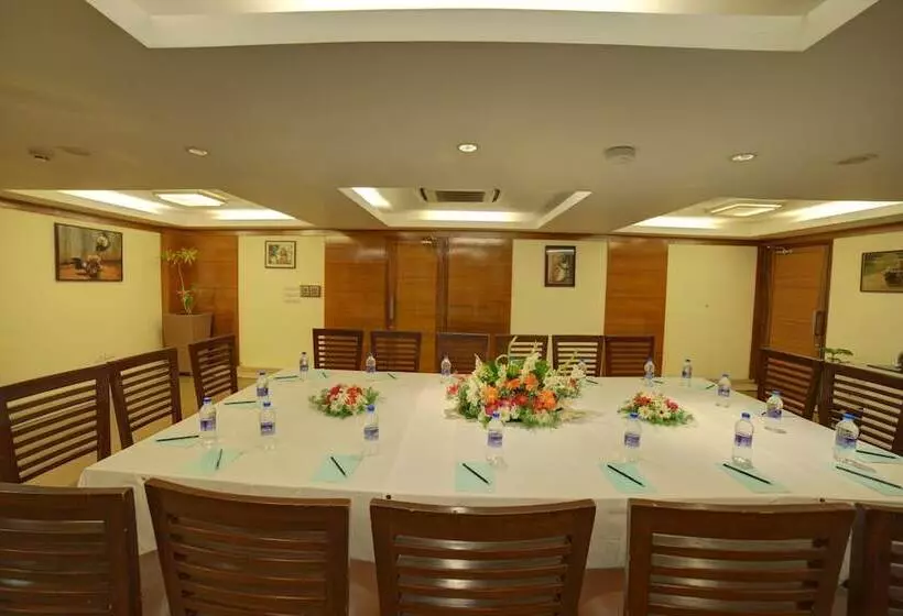 Fotos del hotel Coraltree By Goldfinch S Bangalore:  15