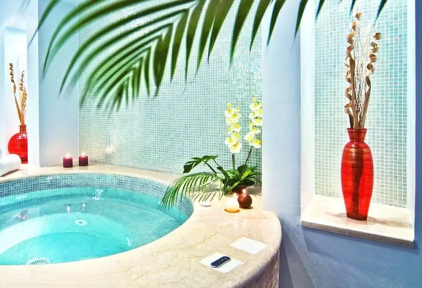 Fotos del hotel Grand Regal:  22