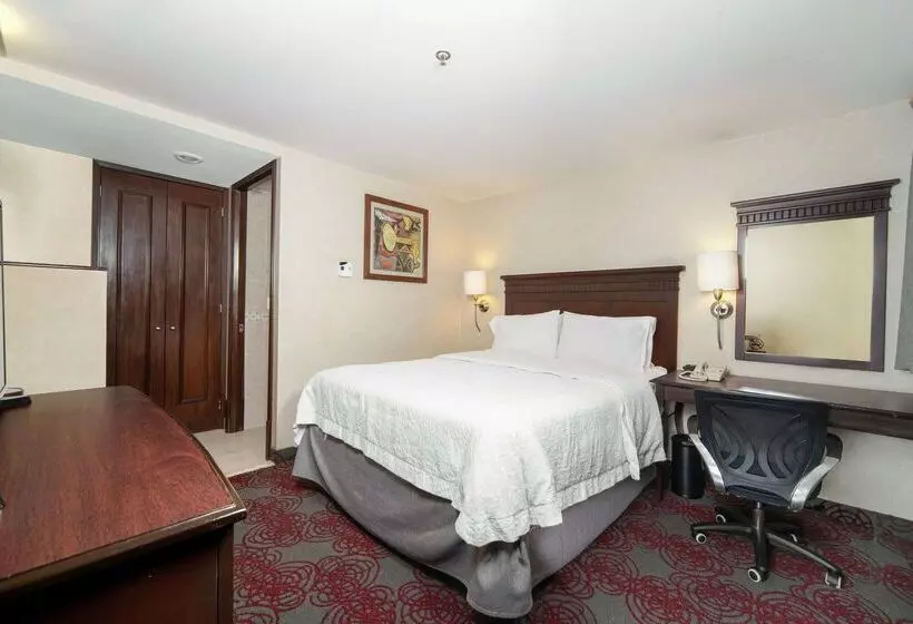 Fotos del hotel Hampton Inn & Suites Mexico City - Centro Historico:  16