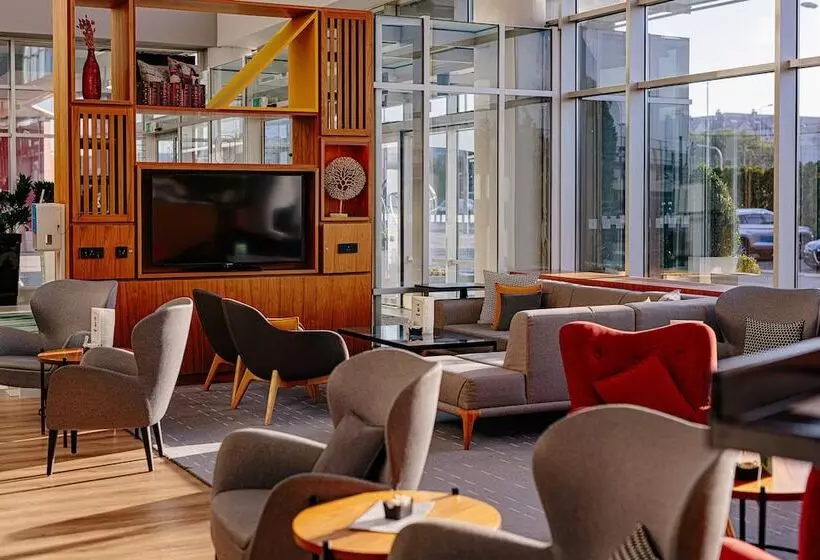 Fotos del hotel Holiday Inn Belgrade, An Ihg:  2