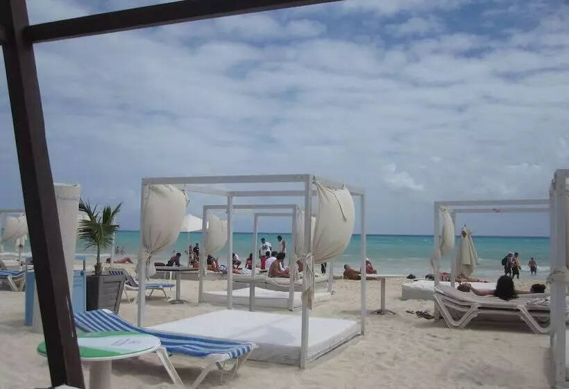 Fotos del hotel In Fashion  & Spa:  3