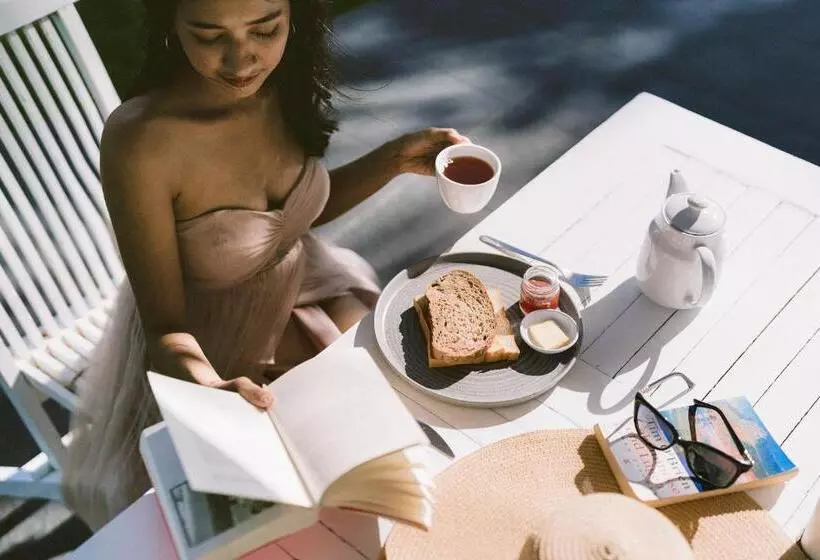 Fotos del hotel Legong Keraton Beach:  12