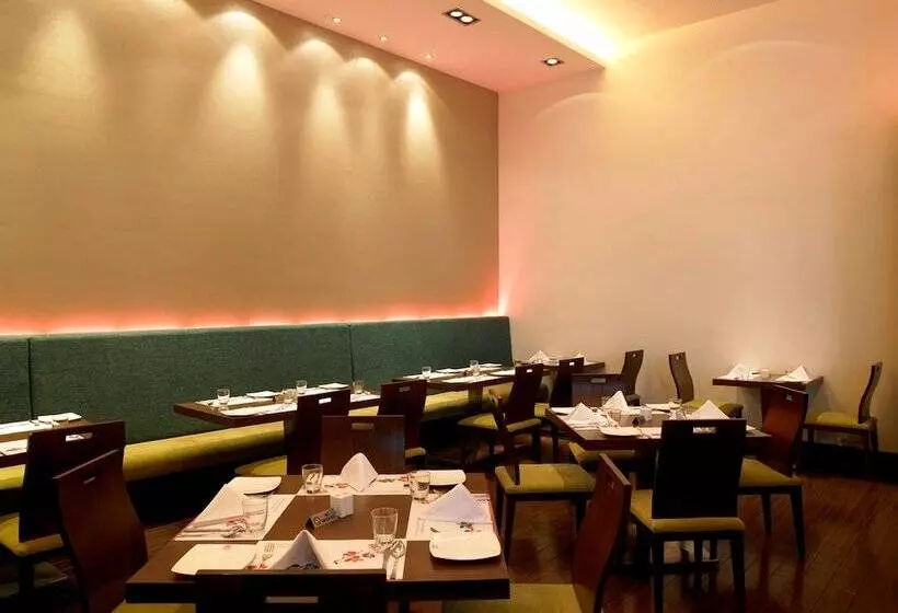 Fotos del hotel Royal Orchid Central, Pune:  16