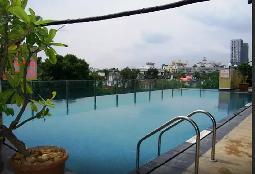 Fotos del hotel Royal Orchid Central, Pune:  2