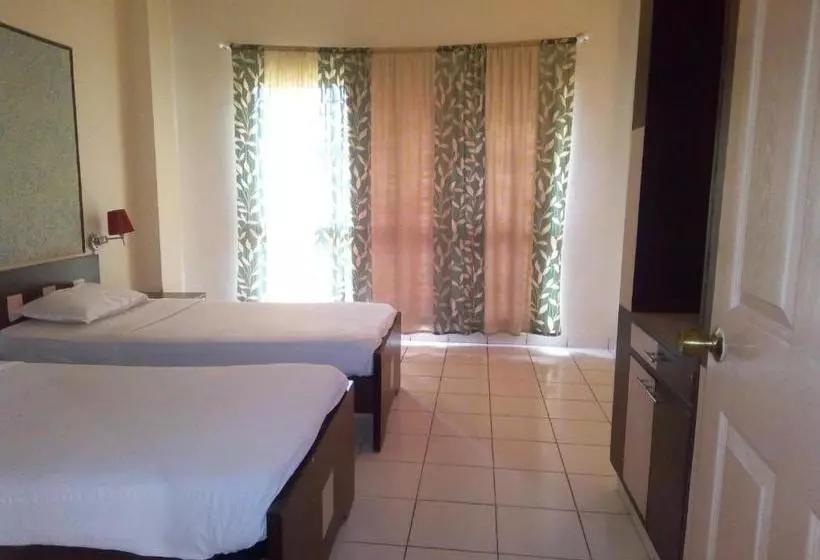 Fotos del hotel Samruddhi Suites:  6