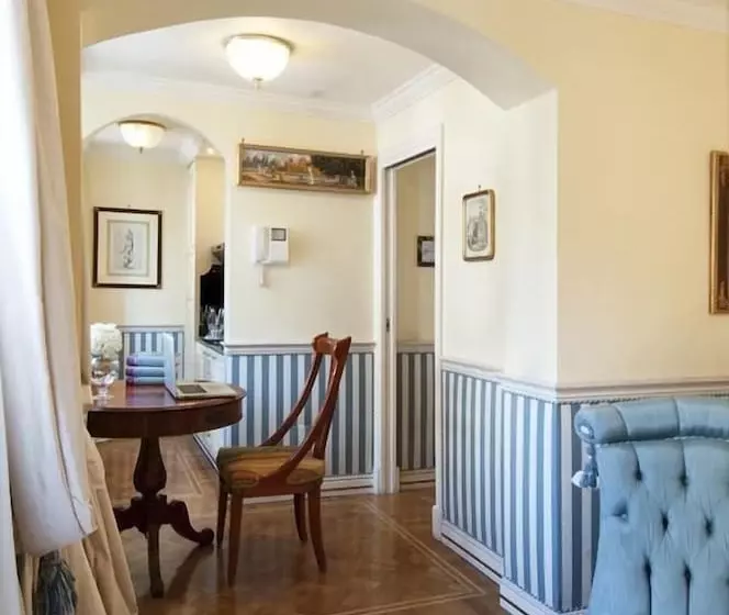 Fotos del hotel Petit Palais  De Charme:  7