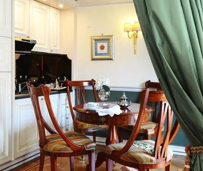 Fotos del hotel Petit Palais  De Charme:  3