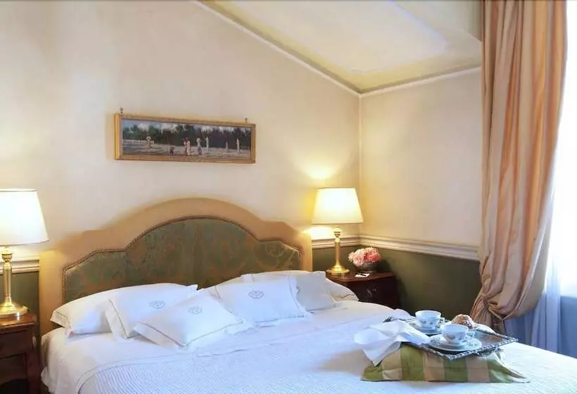 Fotos del hotel Petit Palais  De Charme:  11