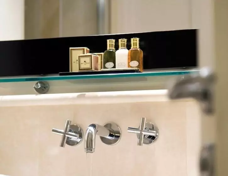 Fotos del hotel Albergo Palazzo Decumani:  21