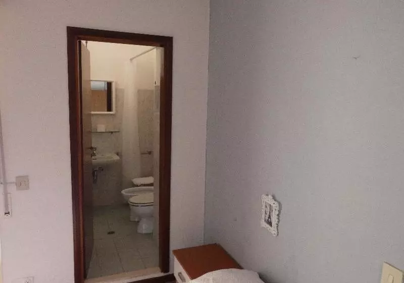 Fotos del hotel Ile De France Cesenatico:  6