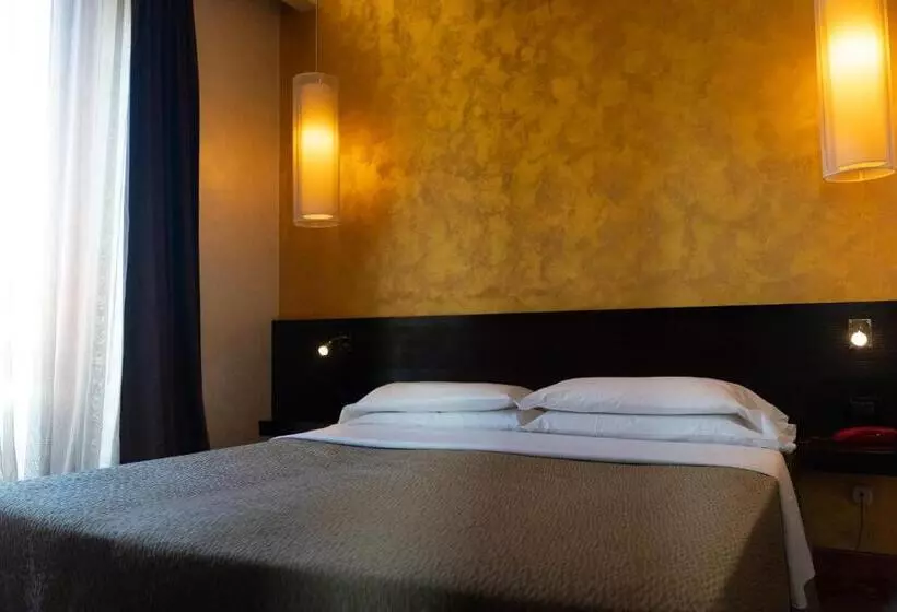 Fotos del hotel Re Di Roma:  15