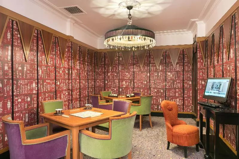 Fotos del hotel Hôtel Le Cardinal By Happyculture:  3