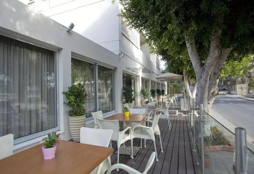 Fotos del hotel Almond Business:  5