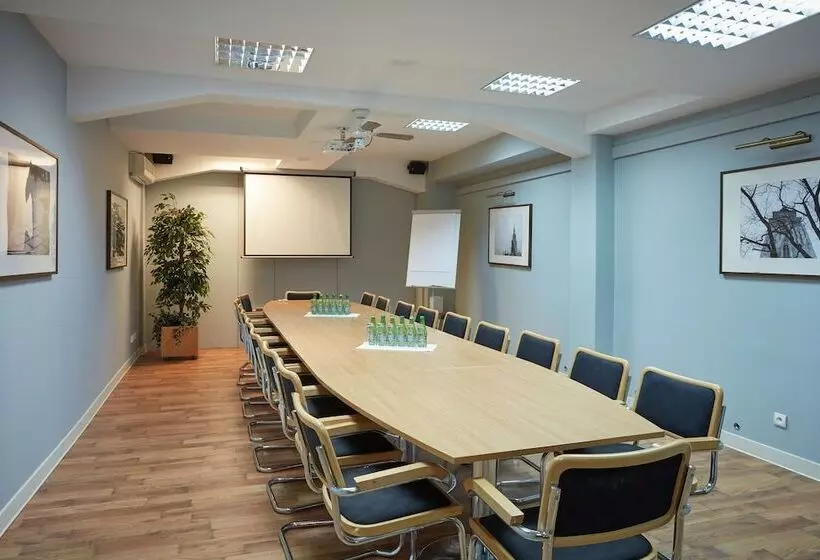 Fotos del hotel Batory:  35