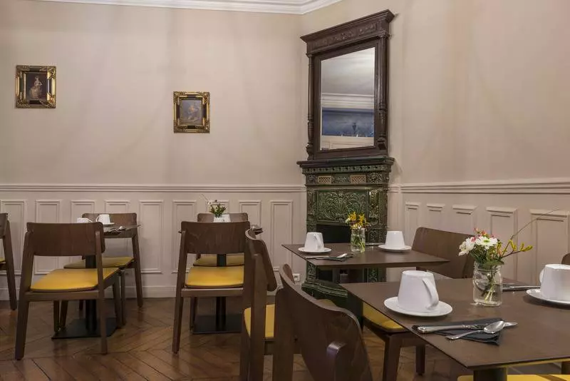 Fotos del hotel Hôtel De La Porte Dorée:  2