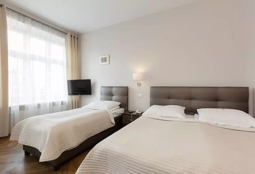 Fotos del hotel Floryan Old Town:  12