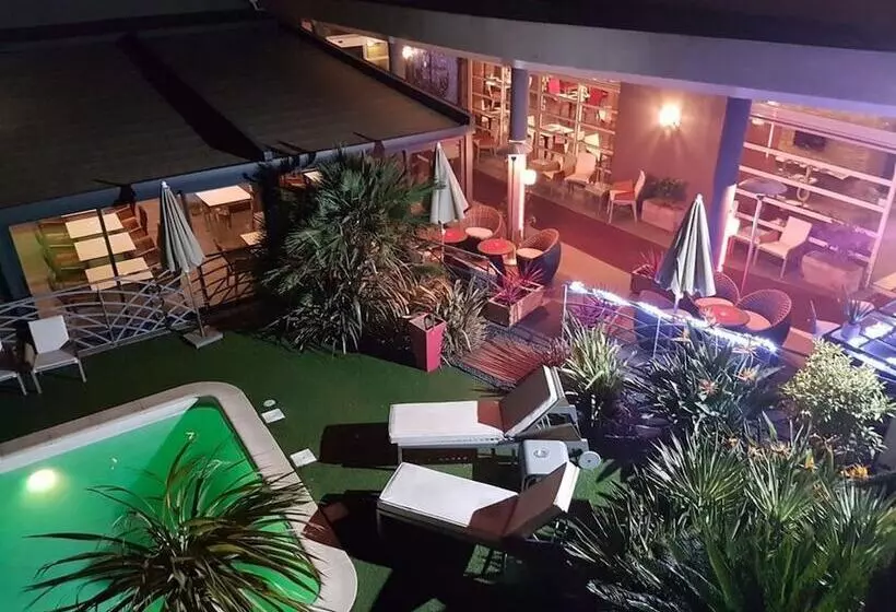 Fotos del hotel Logis Hôtel La Fauceille:  5