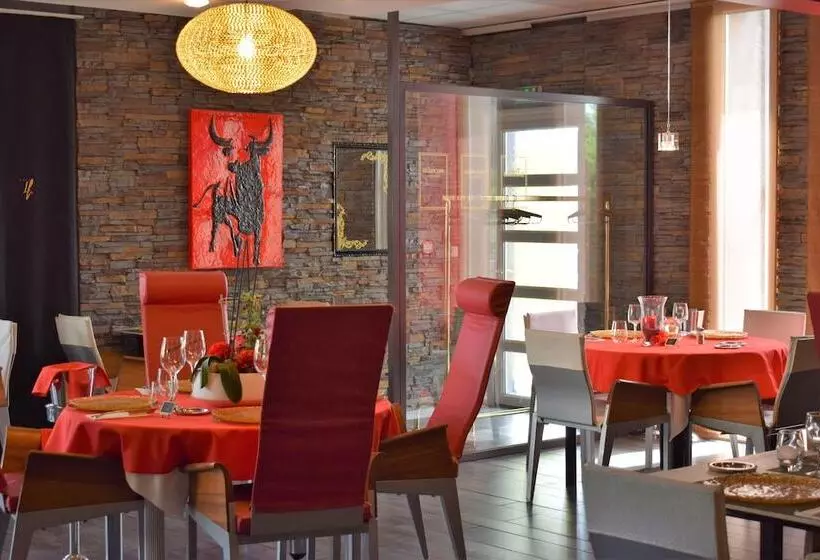 Fotos del hotel Logis Hôtel La Fauceille:  2