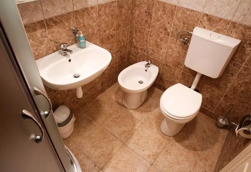 Fotos del hotel Silver Hotel Budapest City Center:  5