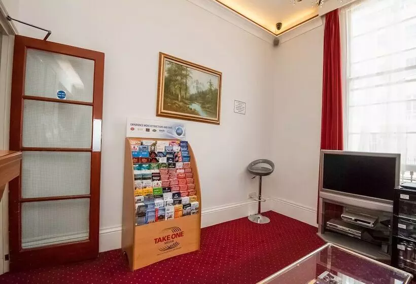 Fotos del hotel St George S:  10