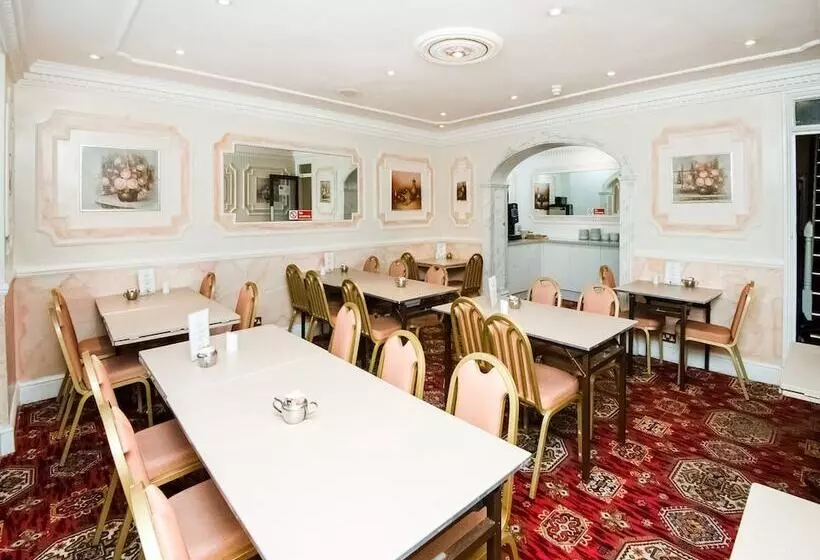 Fotos del hotel St George S:  11