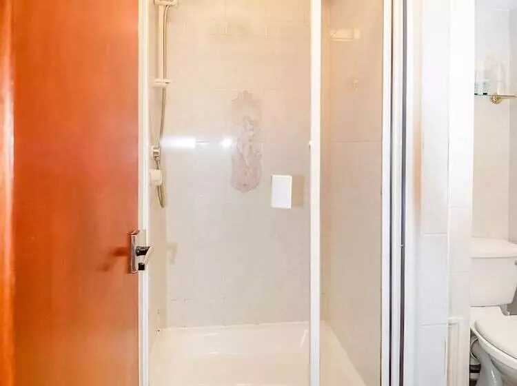 Fotos del hotel St George S:  21