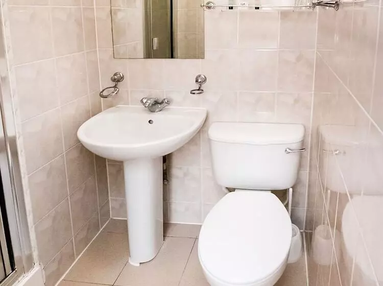 Fotos del hotel St George S:  17