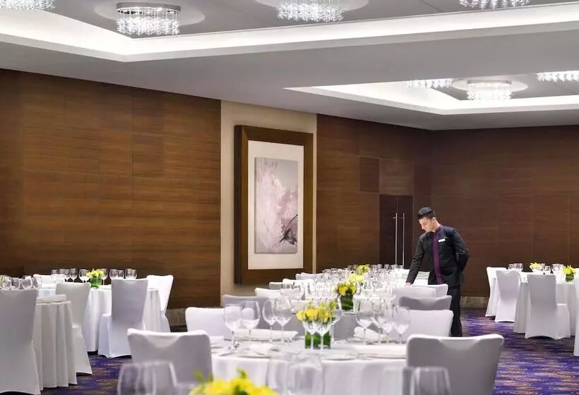 Fotos del hotel Mövenpick  Jumeirah Beach:  78