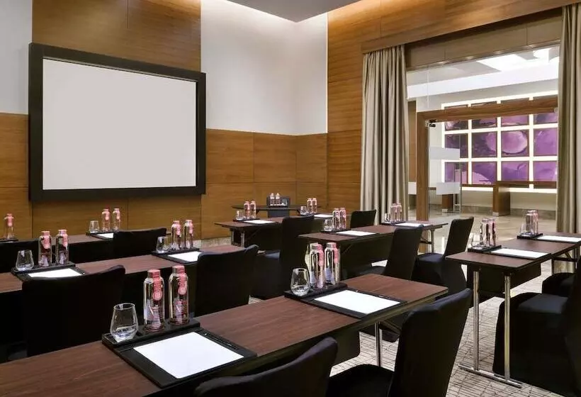 Fotos del hotel Mövenpick  Jumeirah Beach:  79