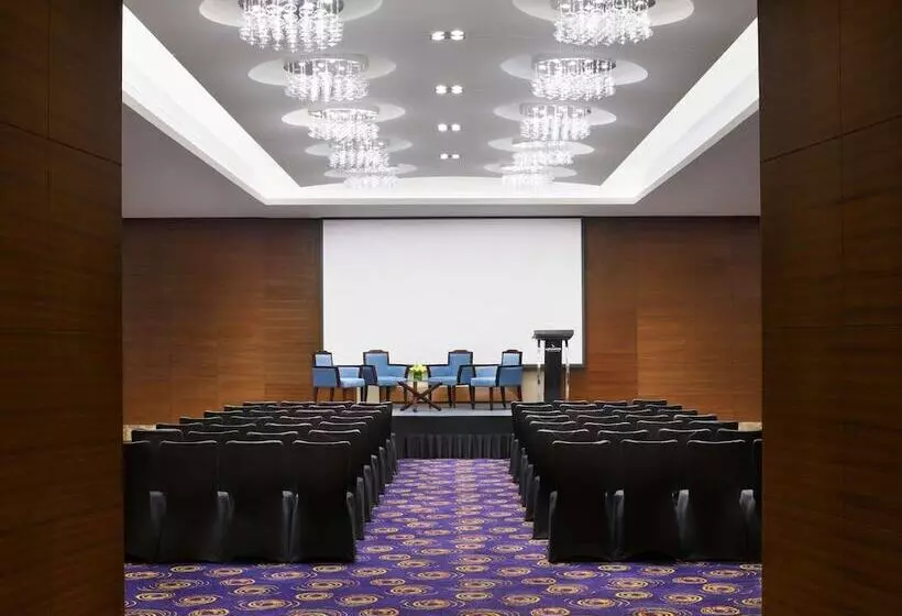 Fotos del hotel Mövenpick  Jumeirah Beach:  83