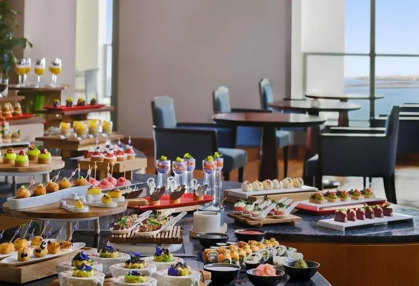 Fotos del hotel Mövenpick  Jumeirah Beach:  8