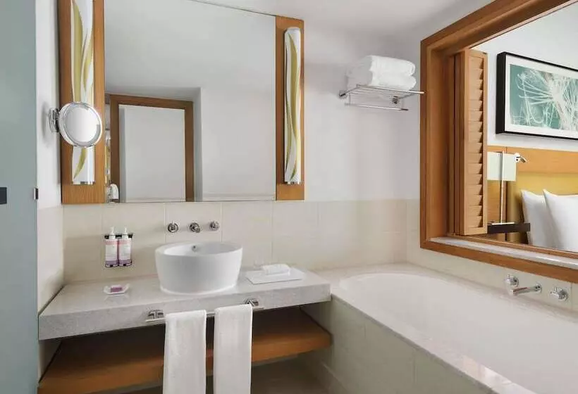 Fotos del hotel Mövenpick  Jumeirah Beach:  24