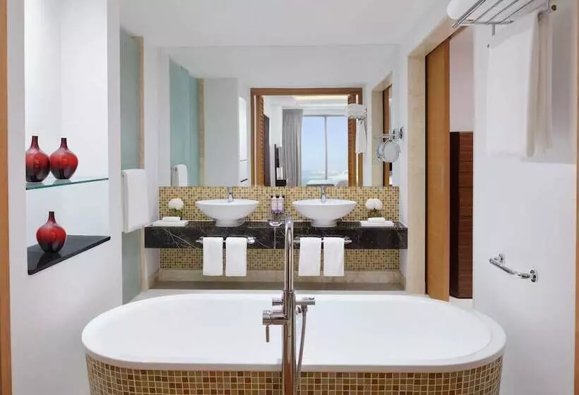 Fotos del hotel Mövenpick  Jumeirah Beach:  31
