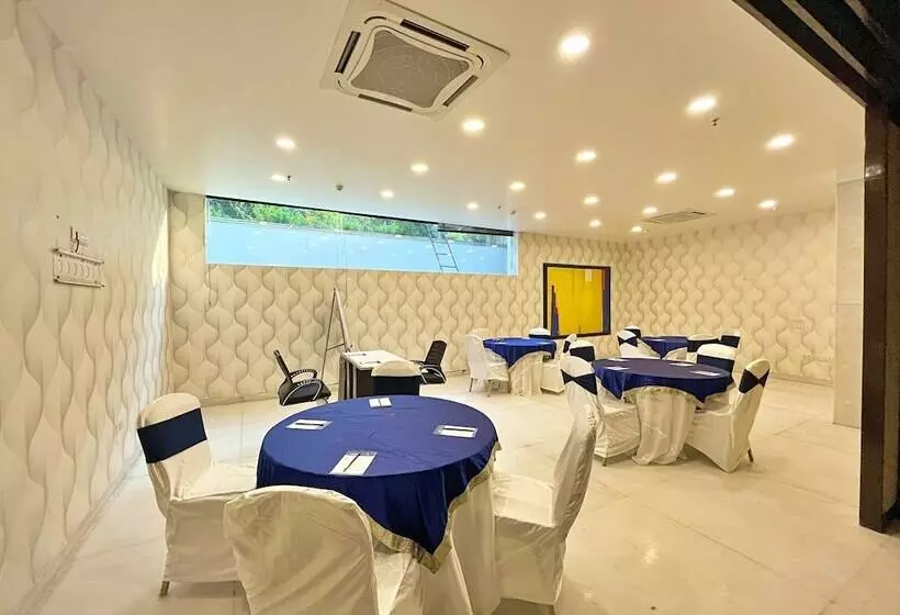 Fotos del hotel Treebo Tryst Amber:  7