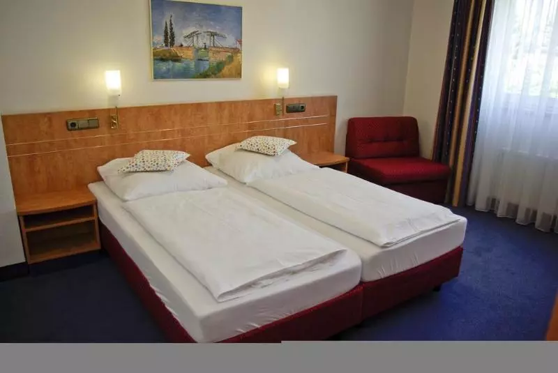 Fotos del hotel Airport Business Köln:  12