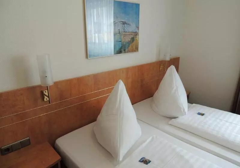 Fotos del hotel Airport Business Köln:  4