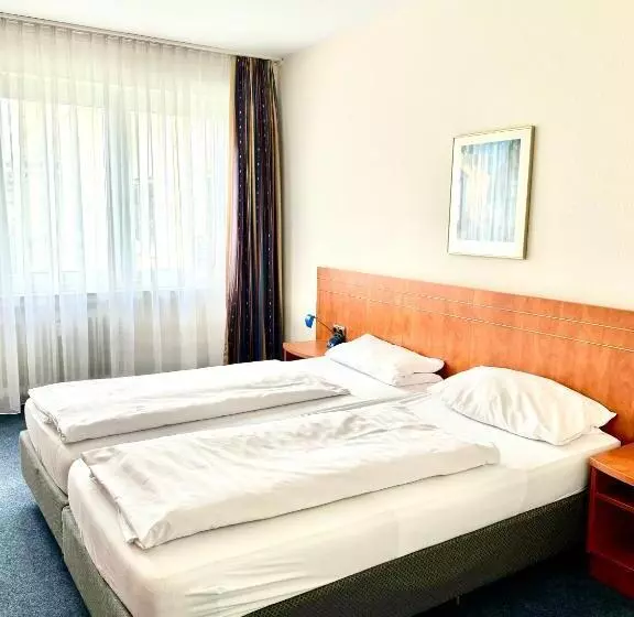 Fotos del hotel Airport Business Köln:  7