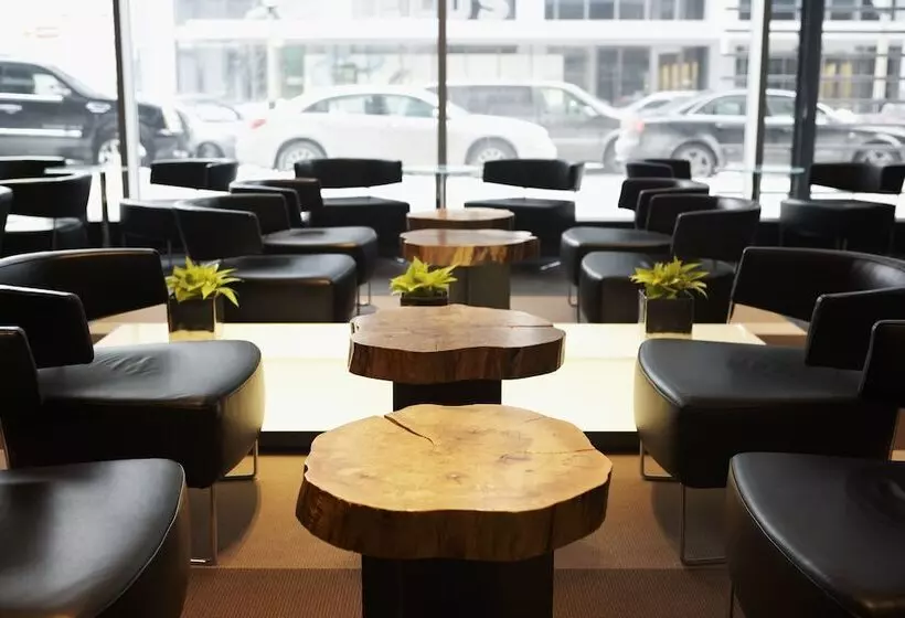 Fotos del hotel Le Germain Hotel Maple Leaf Square:  12