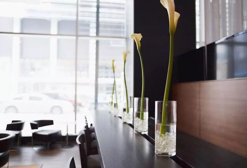 Fotos del hotel Le Germain Hotel Maple Leaf Square:  10