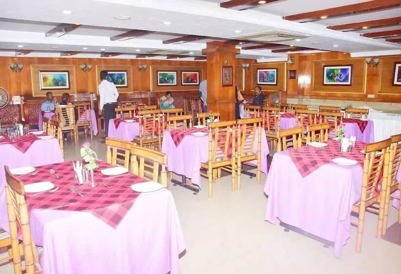 Fotos del hotel Arya Palace:  8