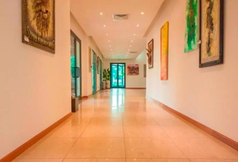 Fotos del hotel Fiesta Royale:  3