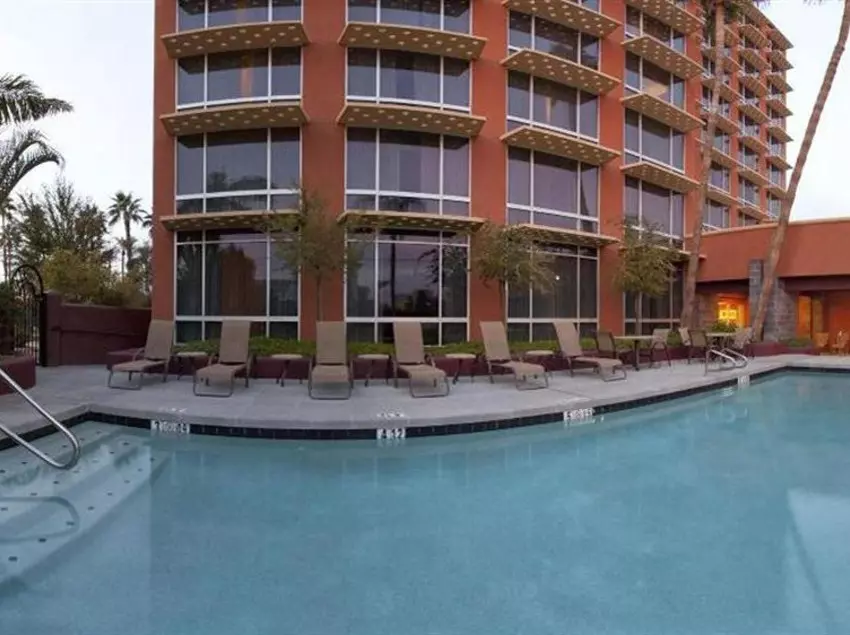 Fotos del hotel Ramada By Wyndham Phoenix Midtown:  14