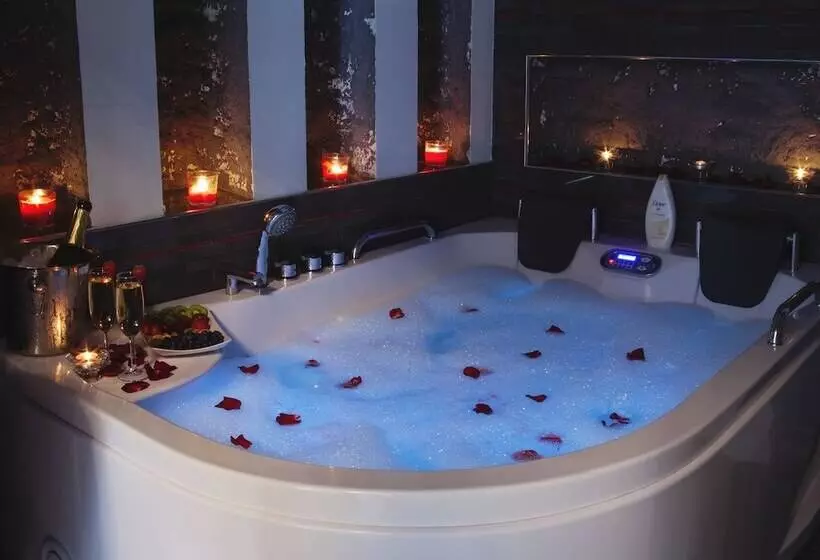 Fotos del hotel Komorowski Luxury Guest Rooms:  3