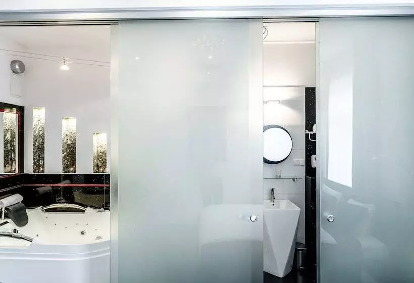 Fotos del hotel Komorowski Luxury Guest Rooms:  10