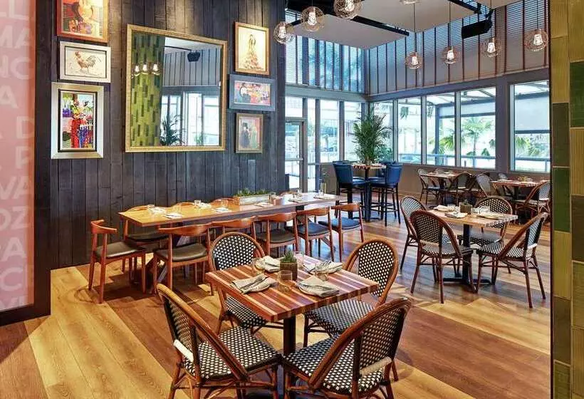 Fotos del hotel The Gabriel Miami Downtown, Curio Collection By Hilton:  23