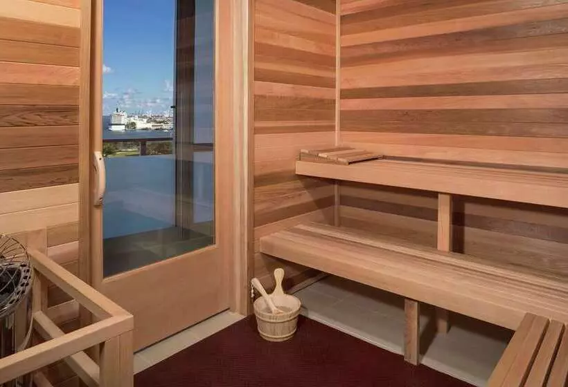 Fotos del hotel The Gabriel Miami Downtown, Curio Collection By Hilton:  5