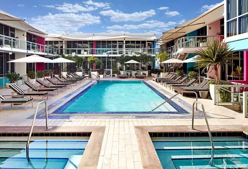 Fotos del hotel The Gabriel Miami Downtown, Curio Collection By Hilton:  24